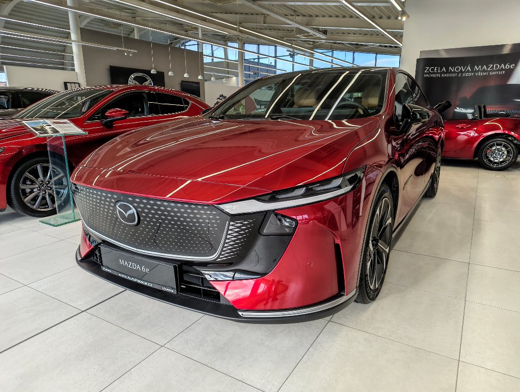 Mazda 6e