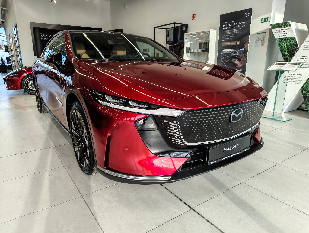 Mazda 6e