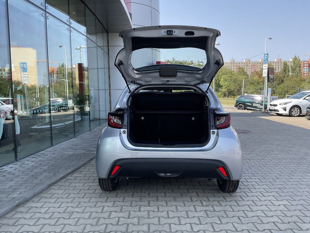 Mazda 2 Hybrid
