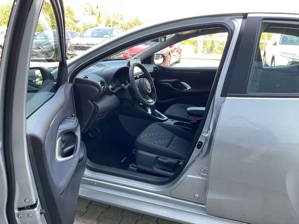 Mazda 2 Hybrid