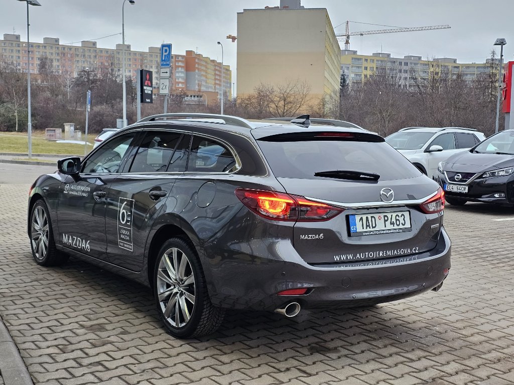 Mazda 6
