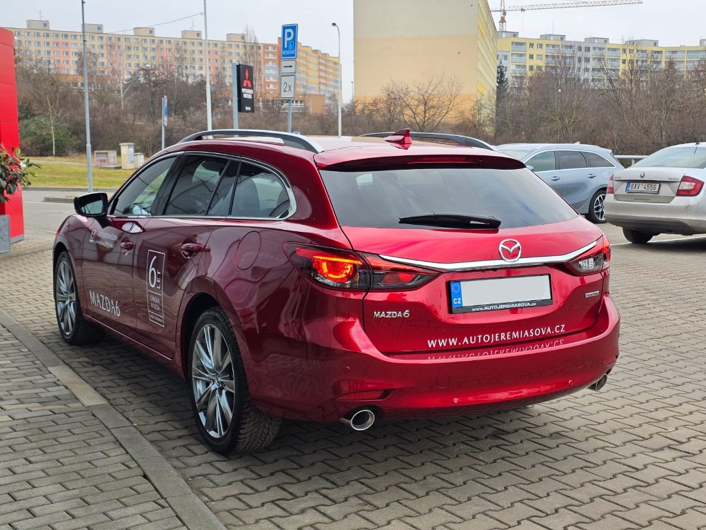 Mazda 6