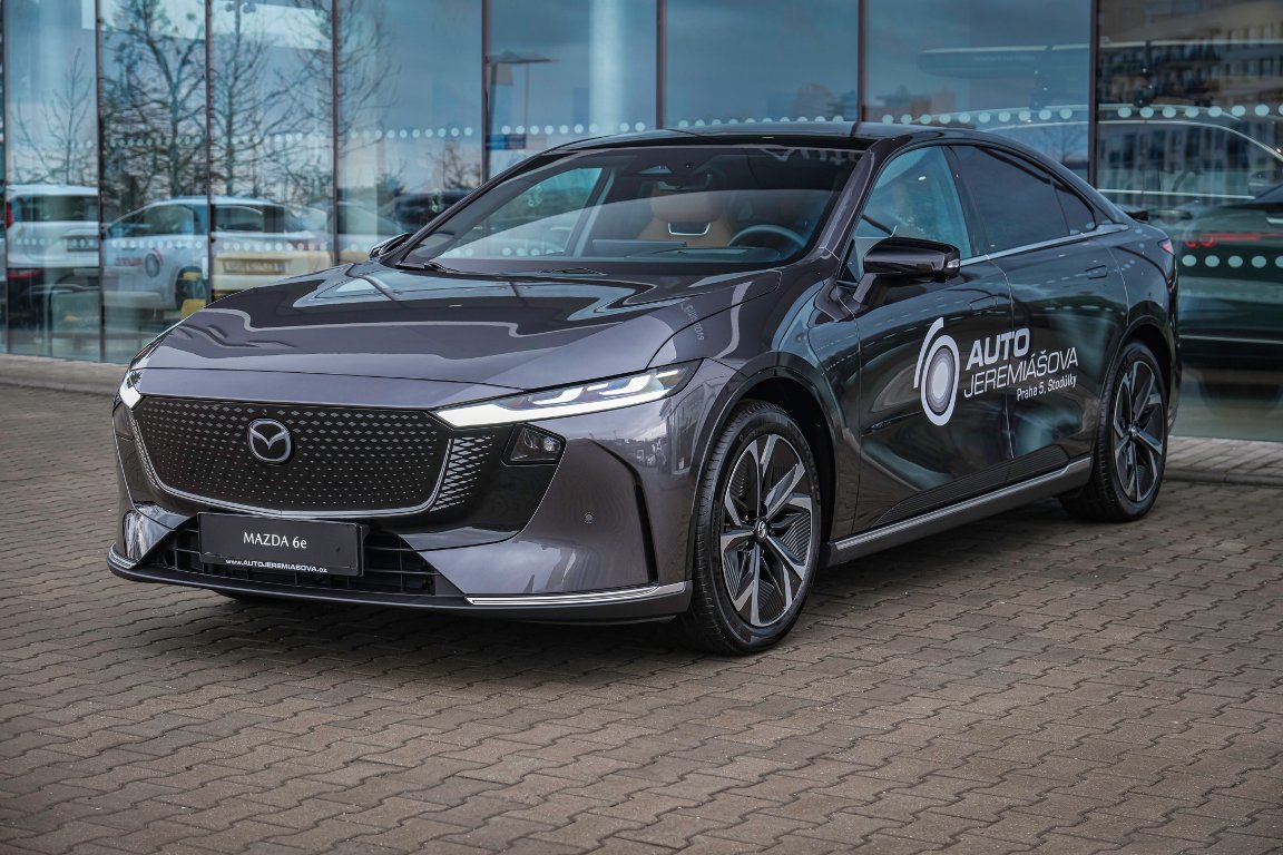 Mazda 6e