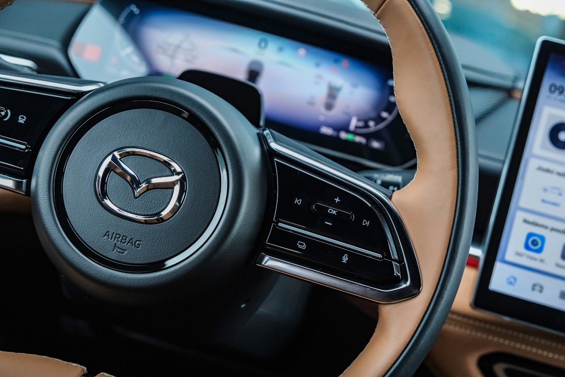 Mazda 6e