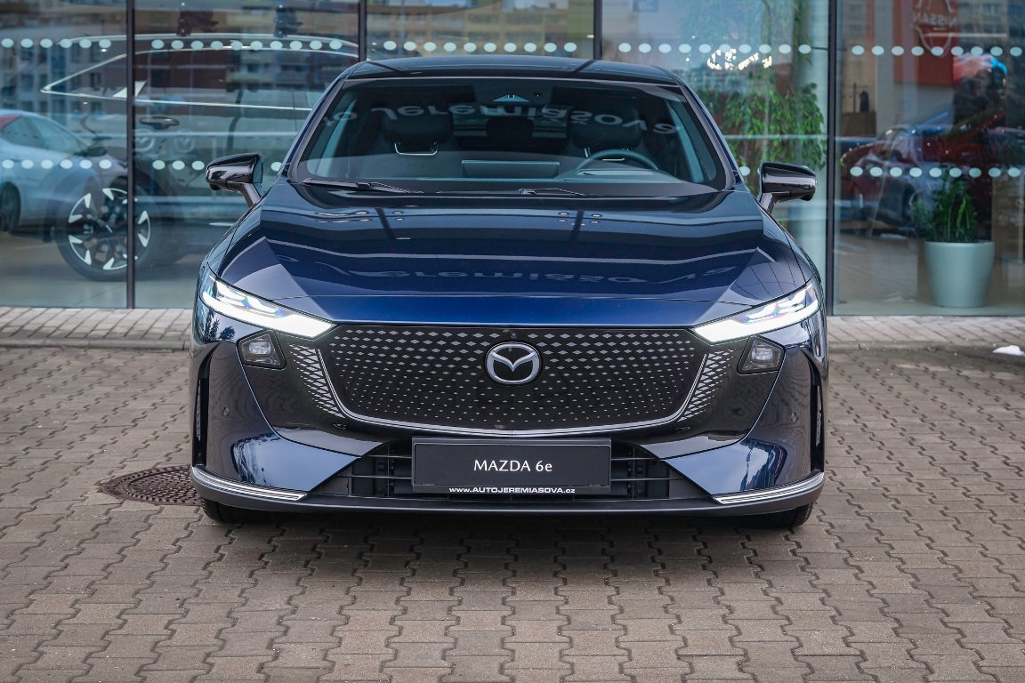 Mazda 6e