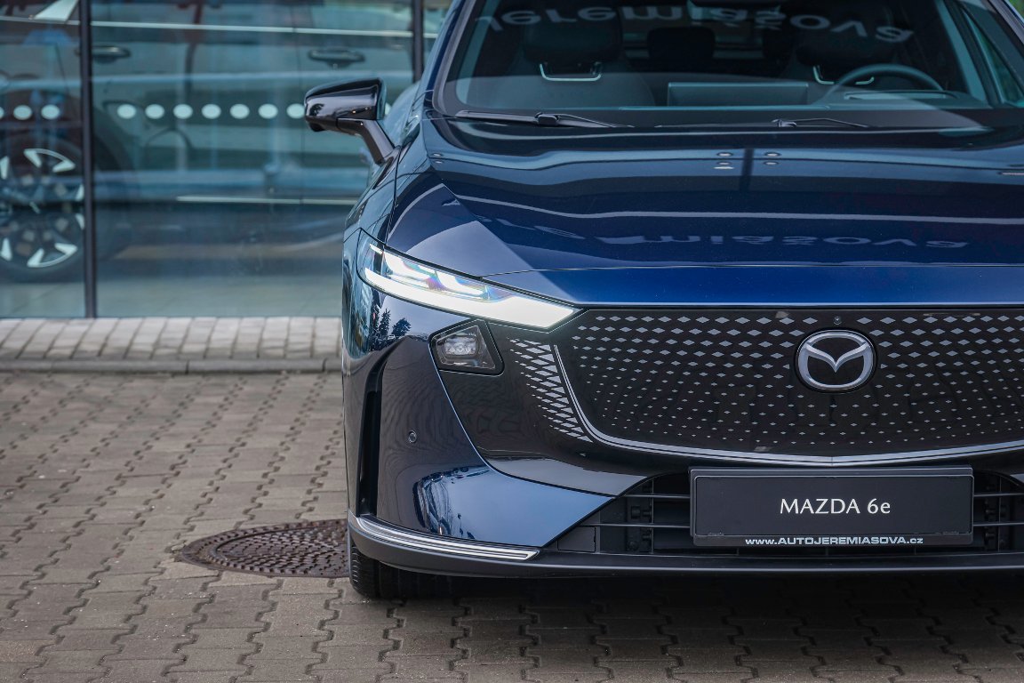 Mazda 6e