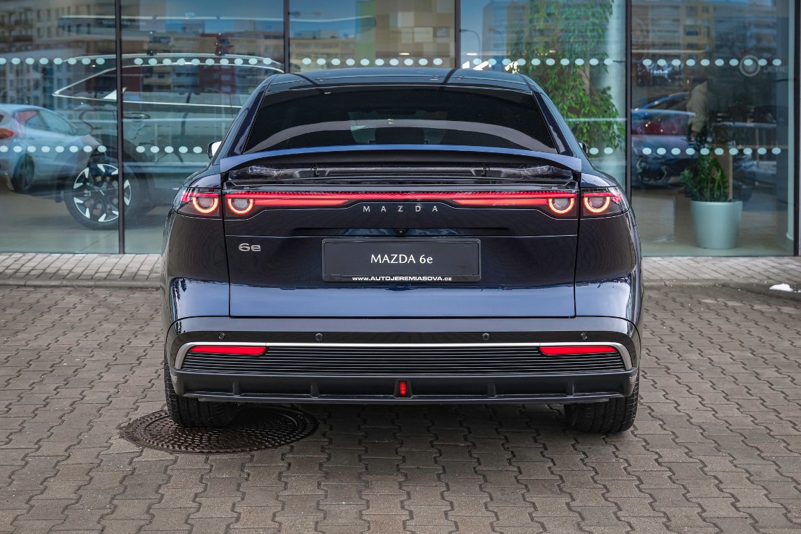 Mazda 6e