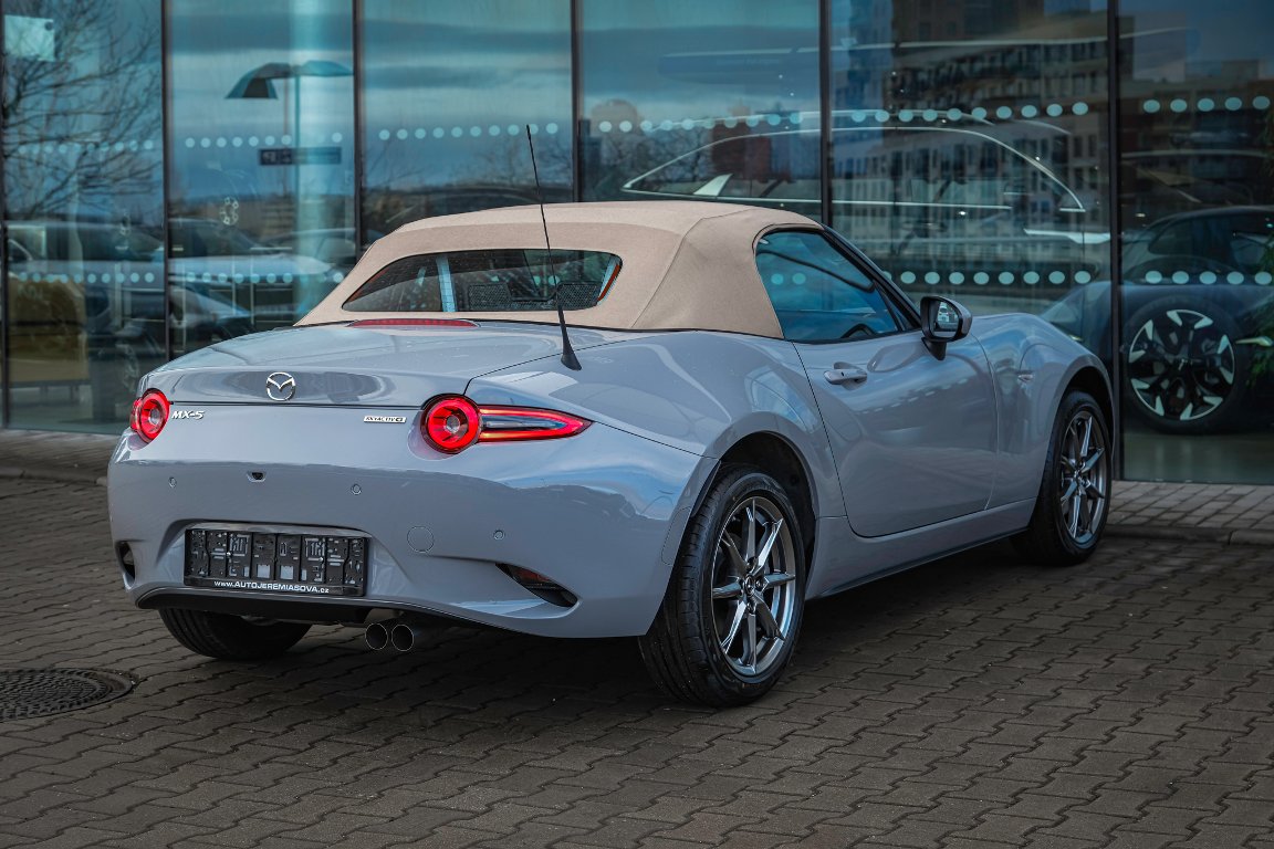 Mazda MX-5