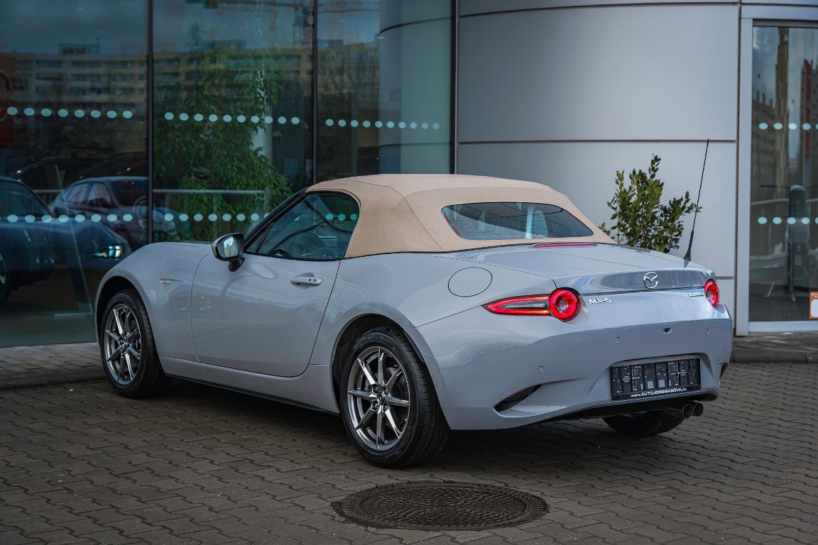 Mazda MX-5