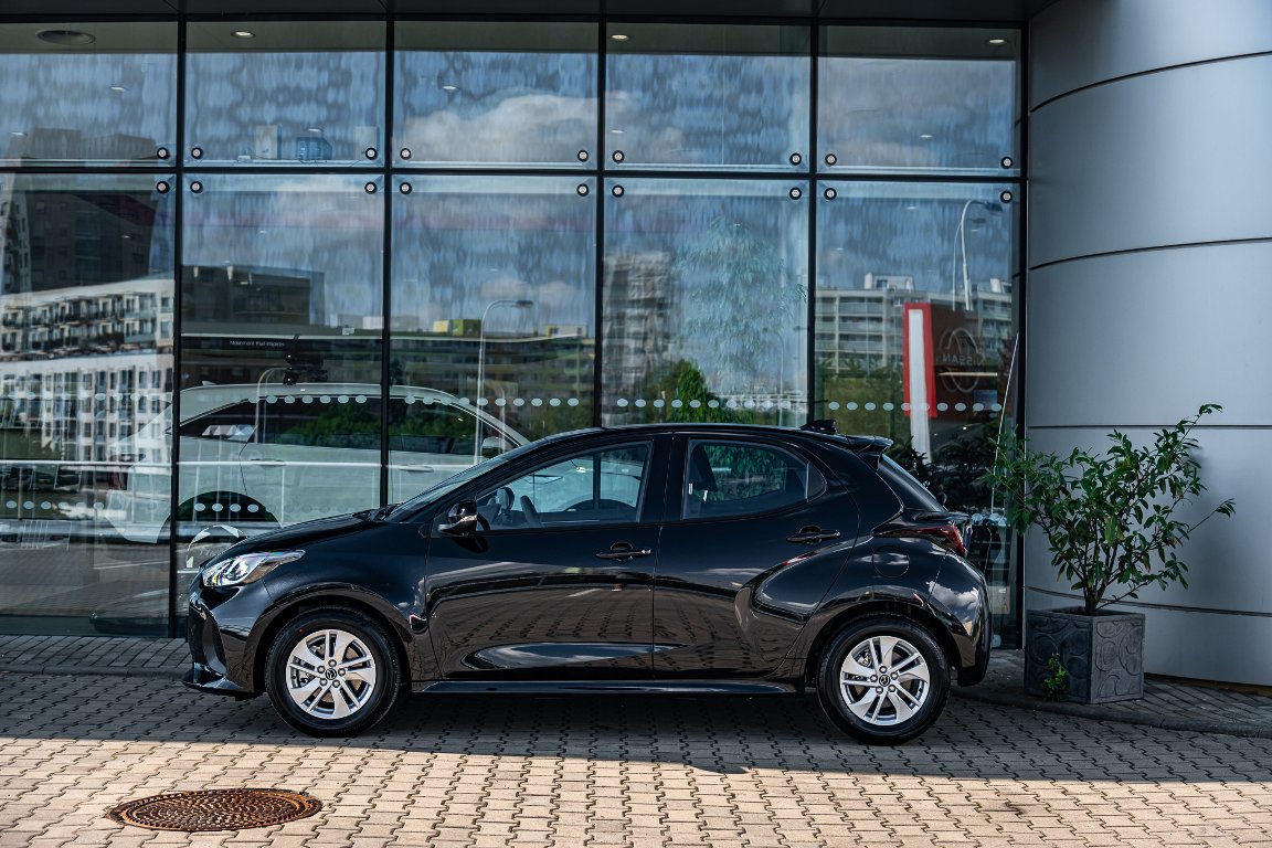 Mazda 2 Hybrid