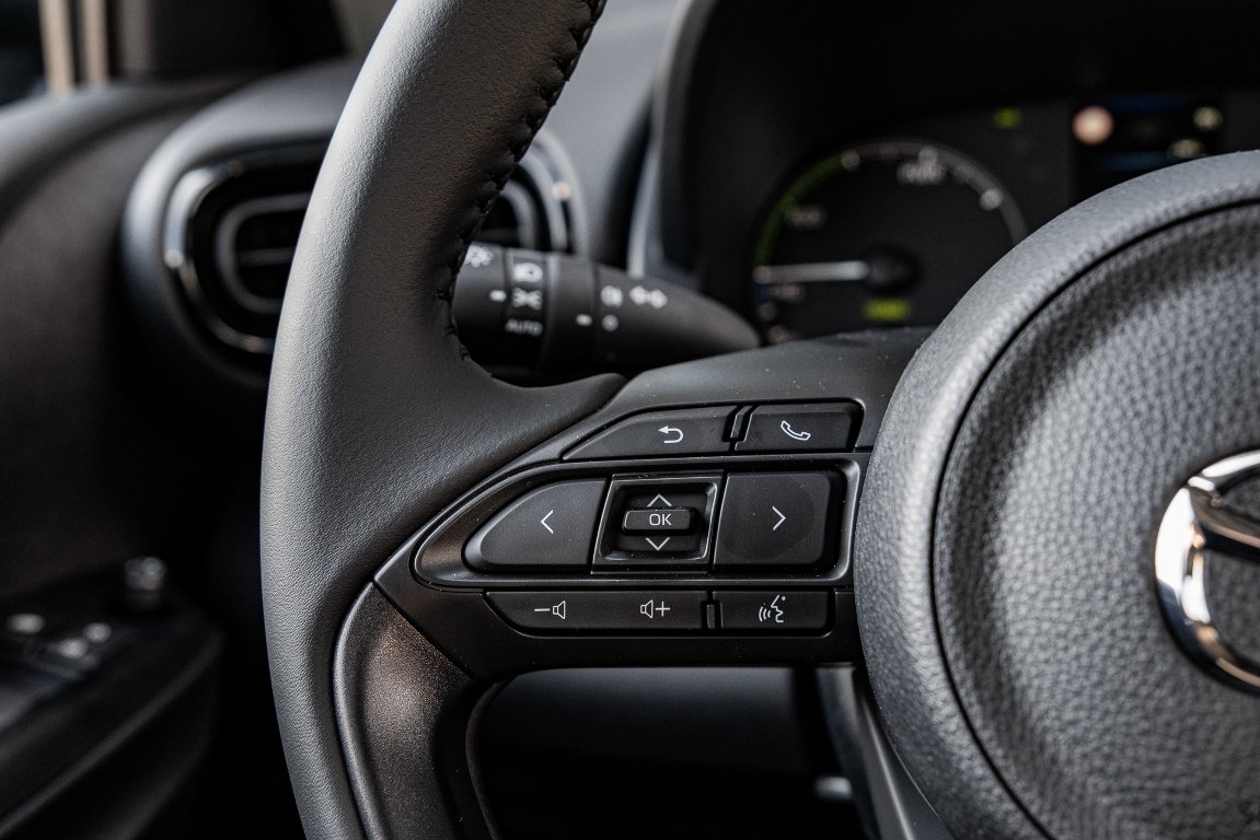 Mazda 2 Hybrid