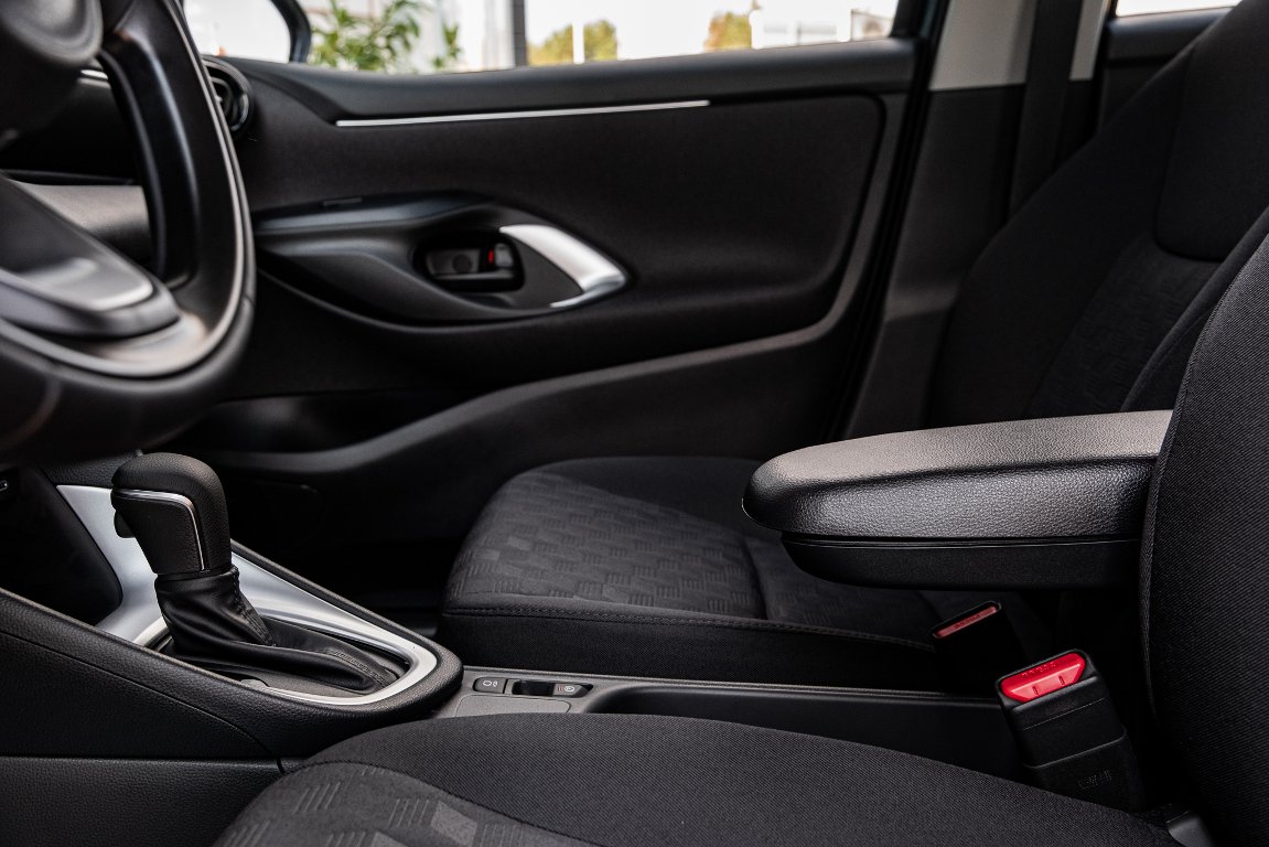 Mazda 2 Hybrid