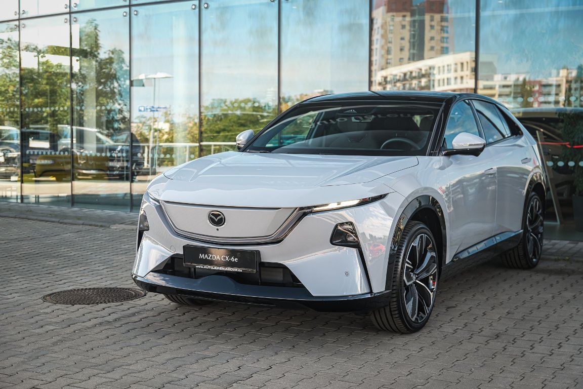 Mazda CX-6e