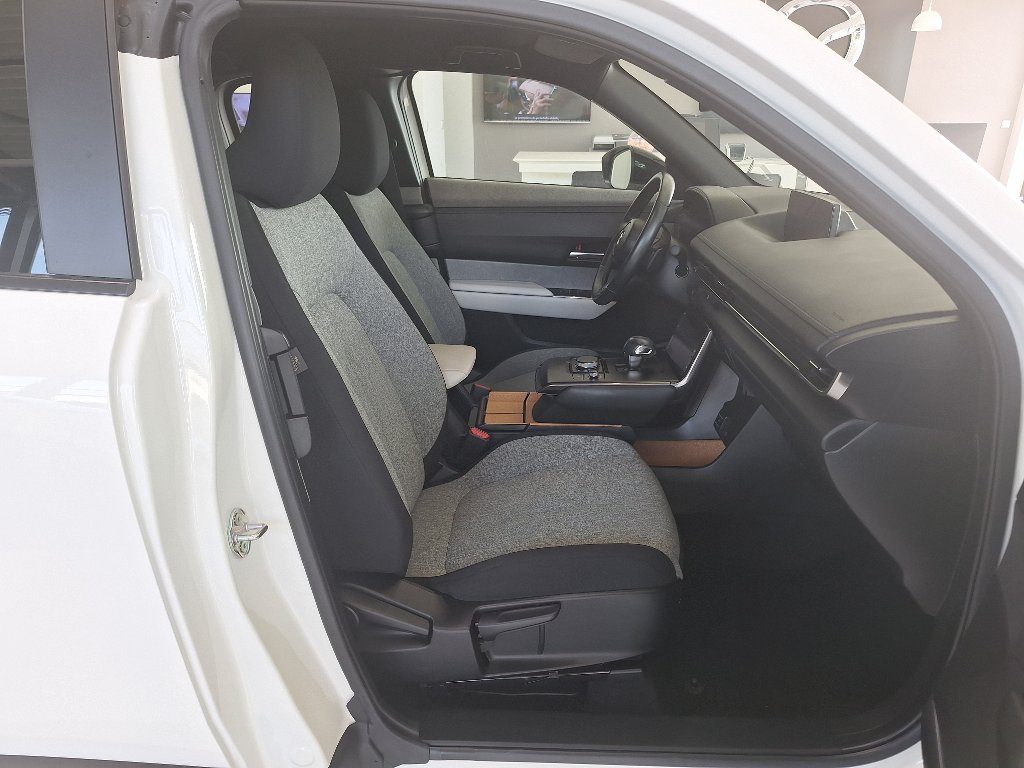 Mazda MX-30