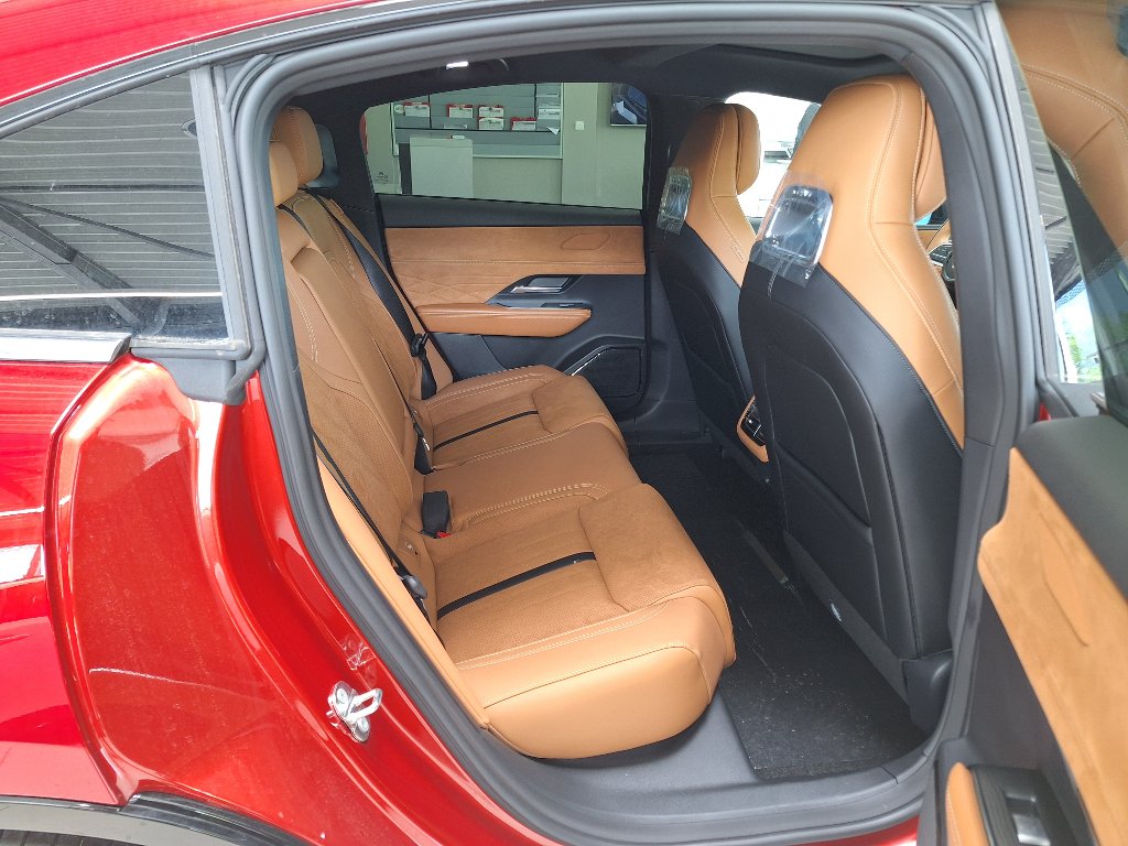 Mazda 6e