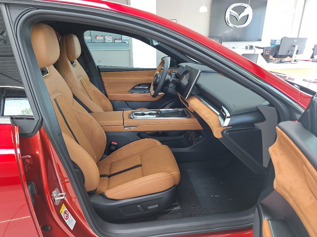 Mazda 6e
