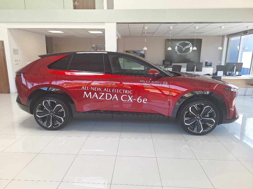 Mazda CX-6e
