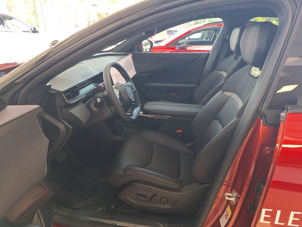 Mazda CX-6e