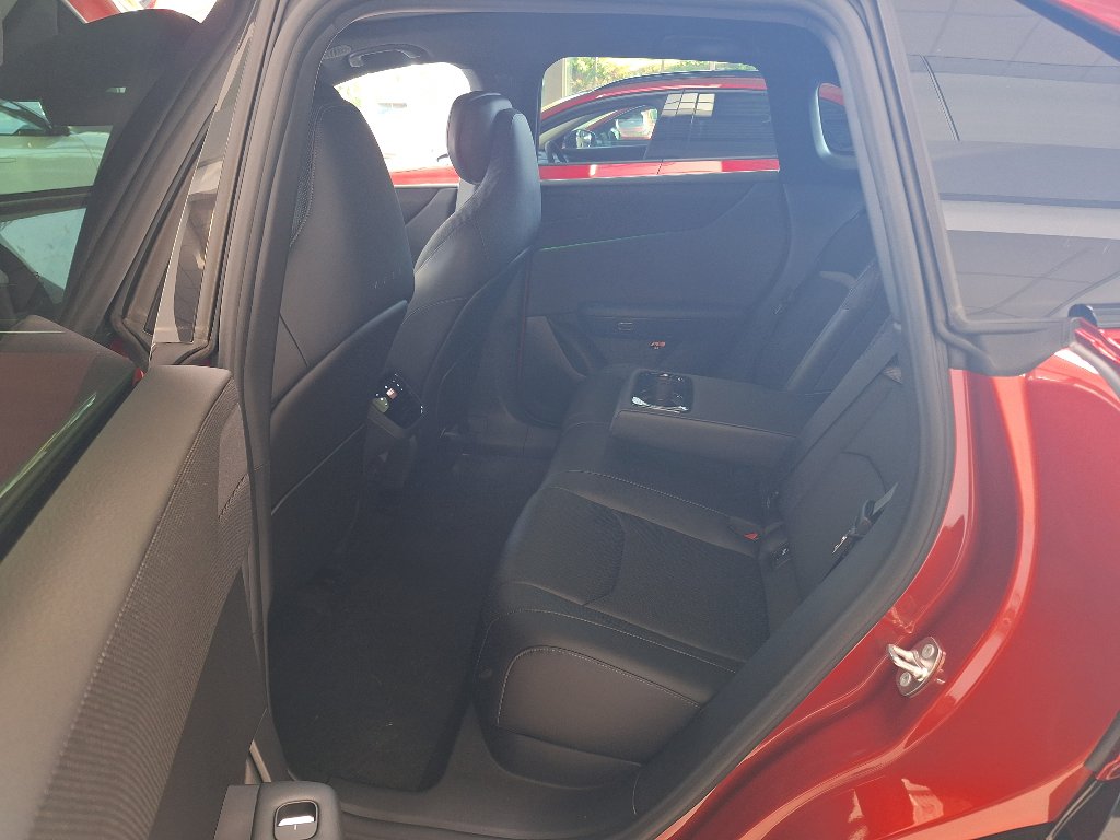 Mazda CX-6e