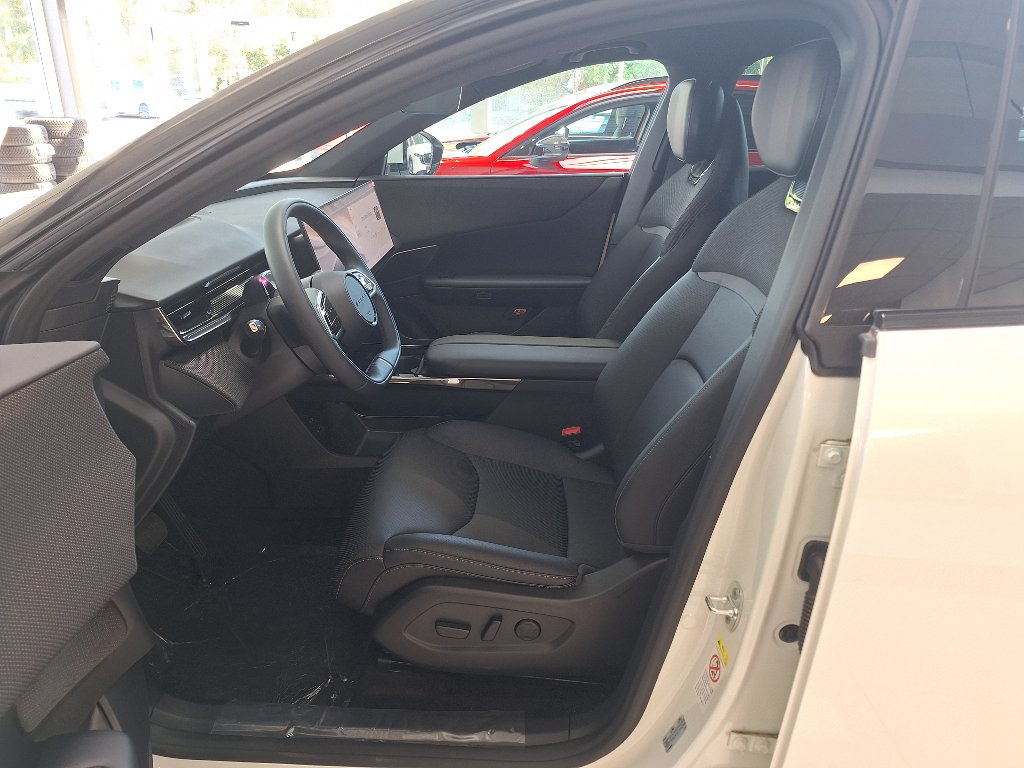 Mazda CX-6e