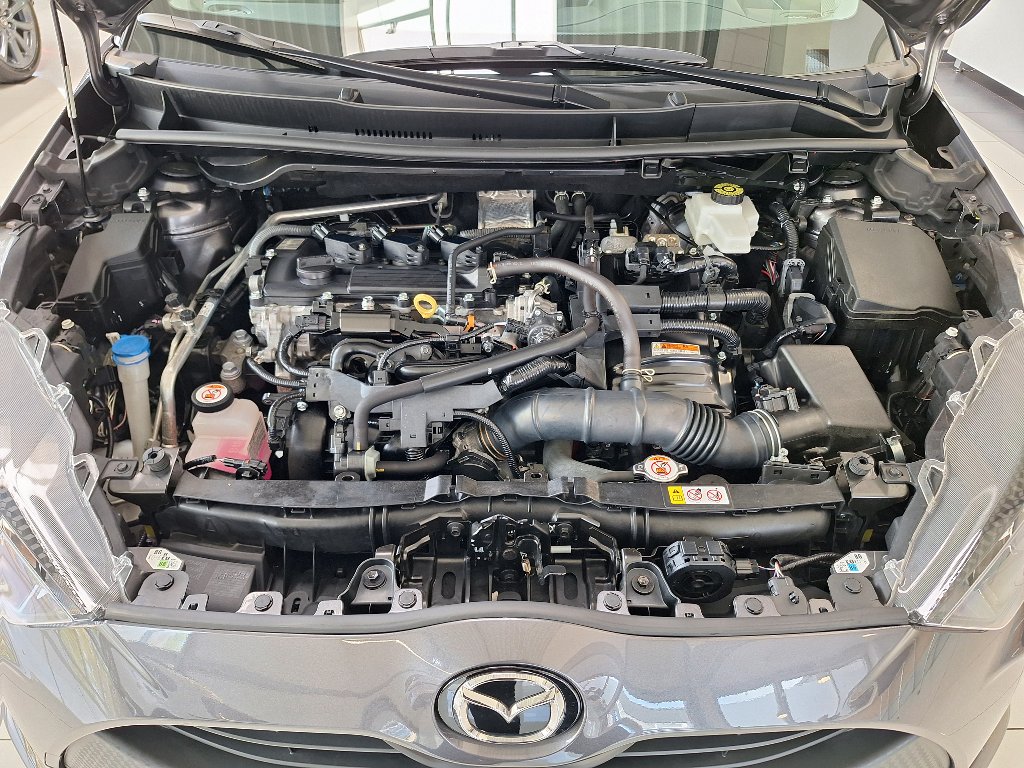 Mazda 2 Hybrid