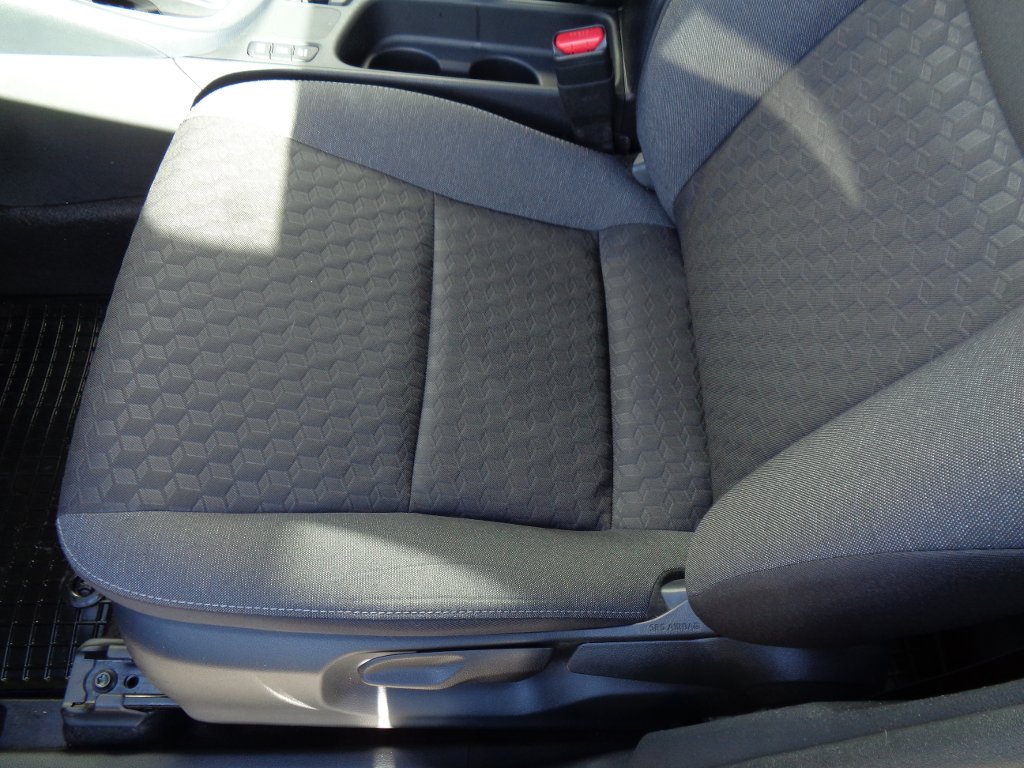Mazda 2 Hybrid