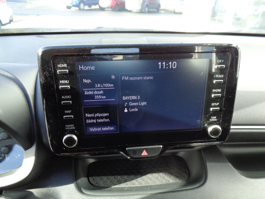 Mazda 2 Hybrid