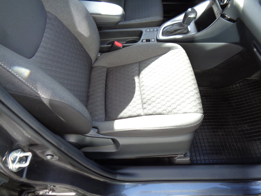 Mazda 2 Hybrid