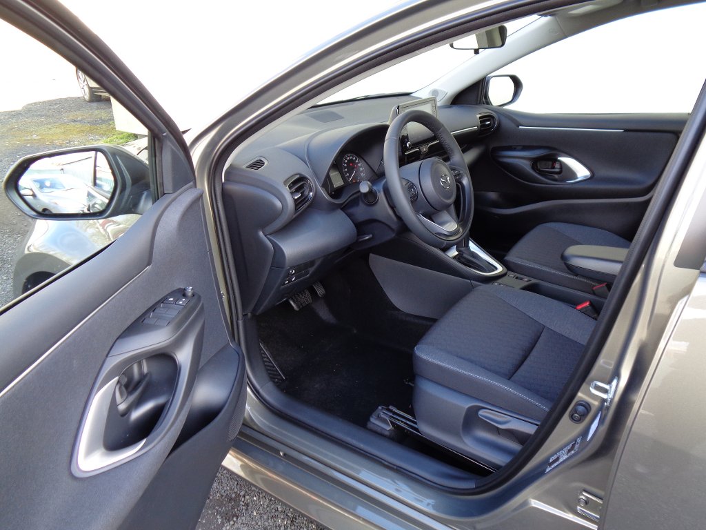 Mazda 2 Hybrid