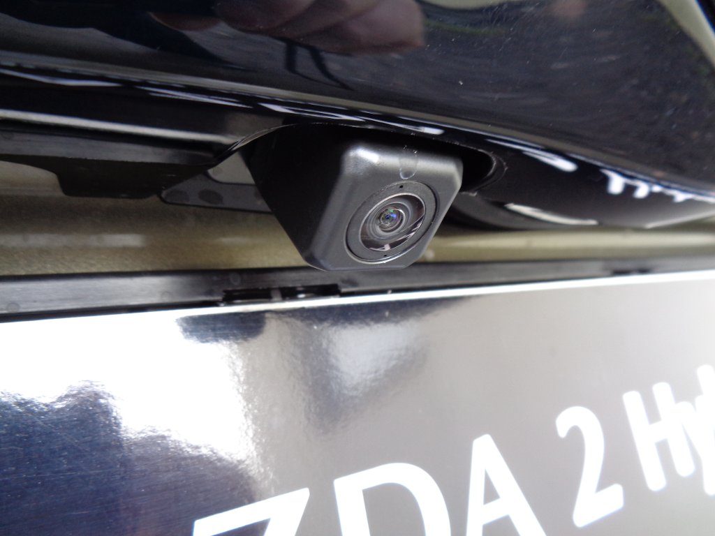 Mazda 2 Hybrid