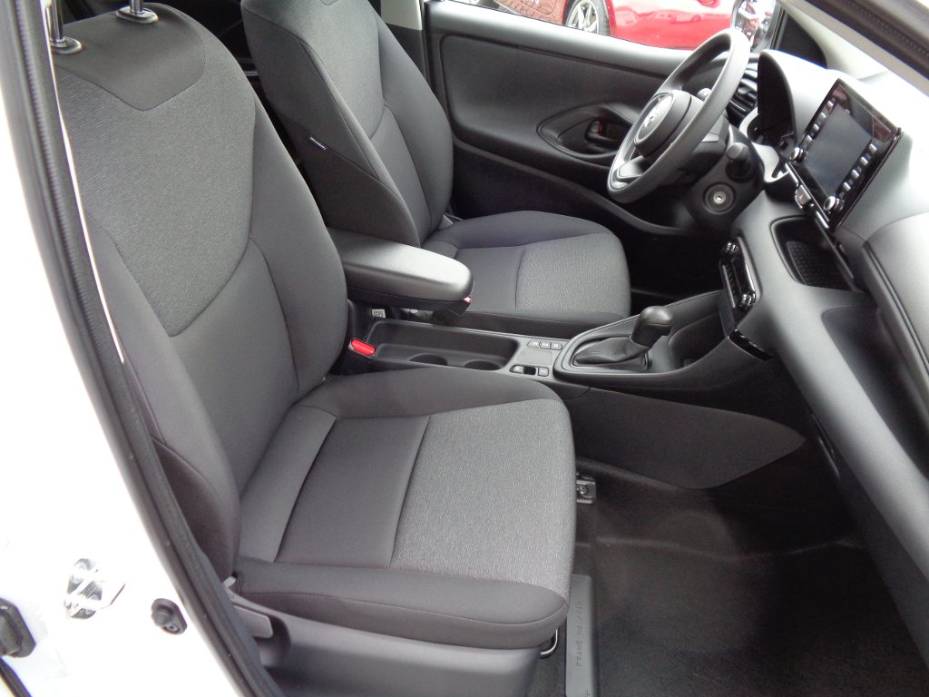 Mazda 2 Hybrid