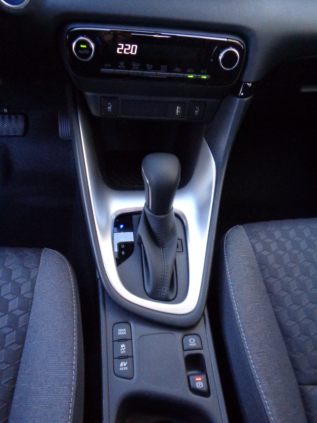 Mazda 2 Hybrid