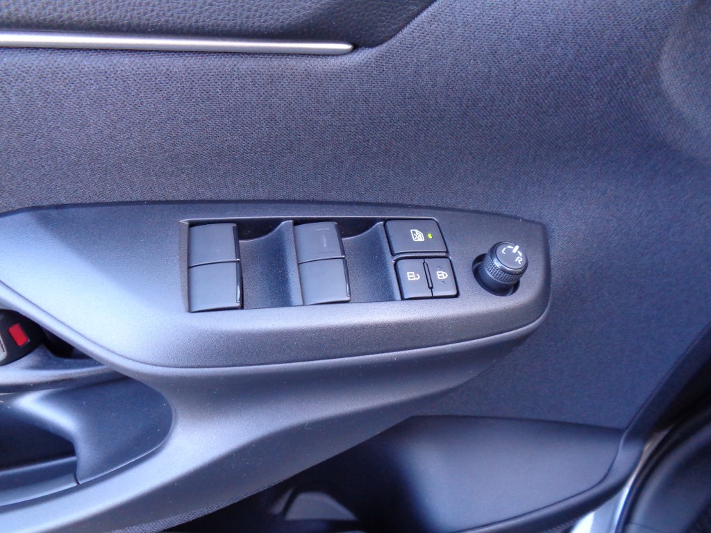 Mazda 2 Hybrid