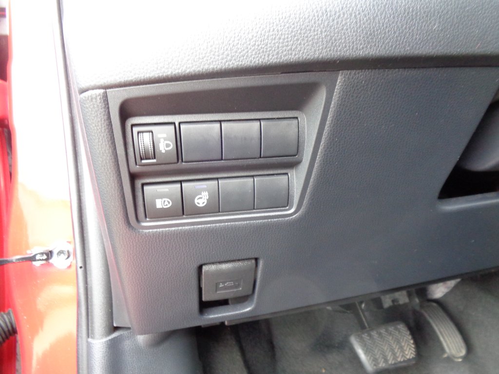 Mazda 2 Hybrid