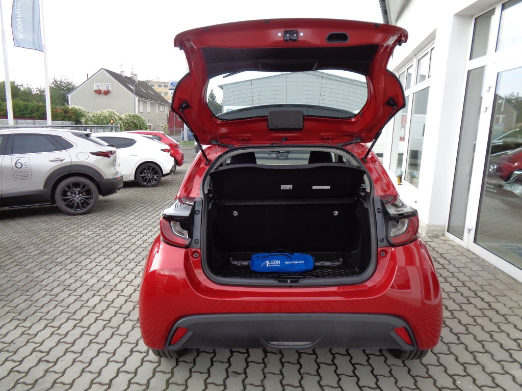 Mazda 2 Hybrid