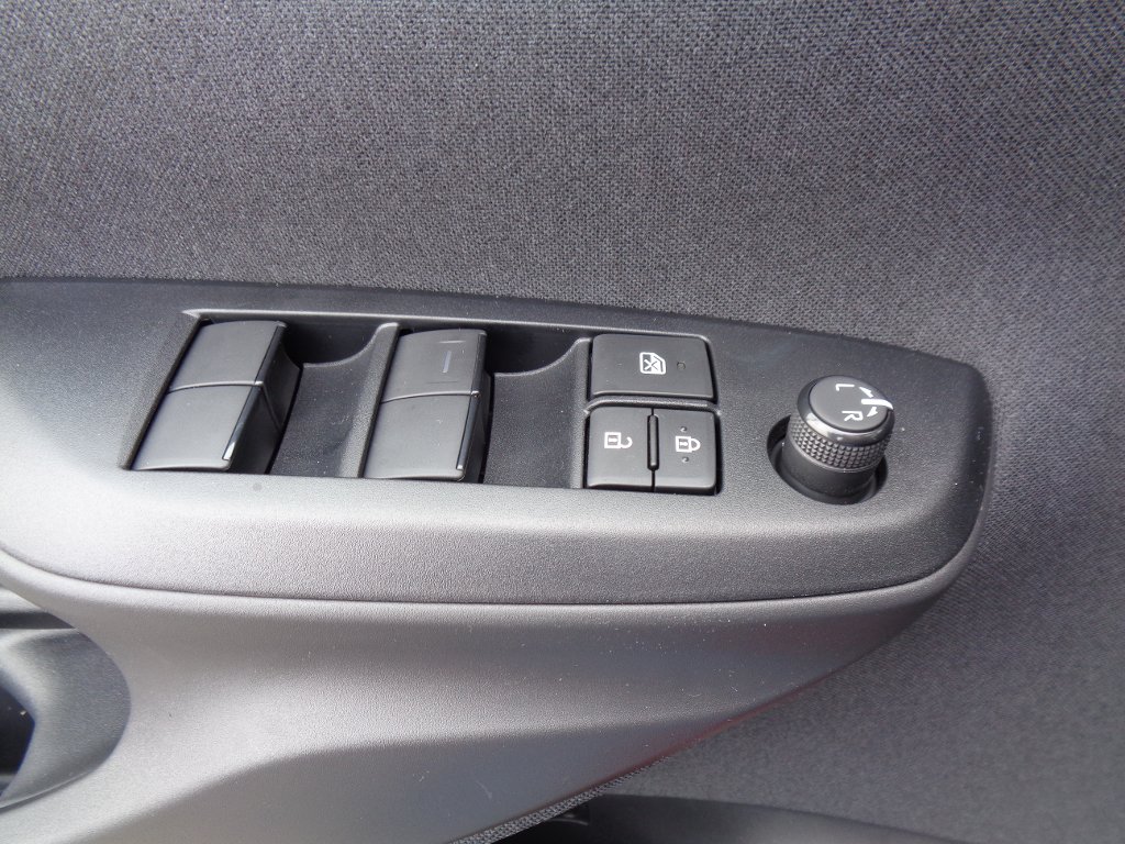 Mazda 2 Hybrid