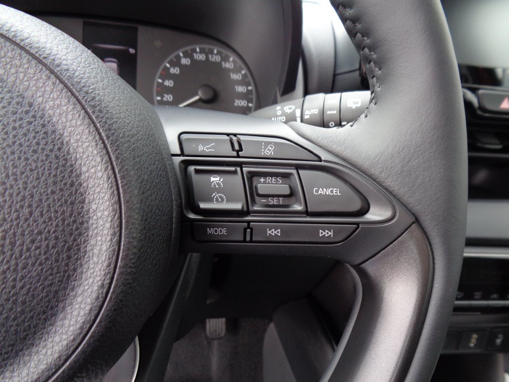 Mazda 2 Hybrid