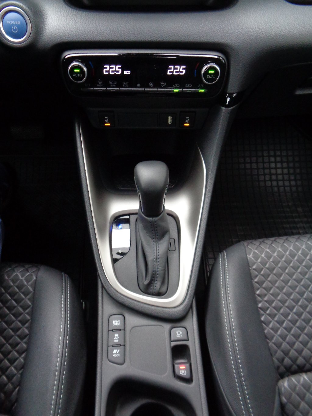 Mazda 2 Hybrid