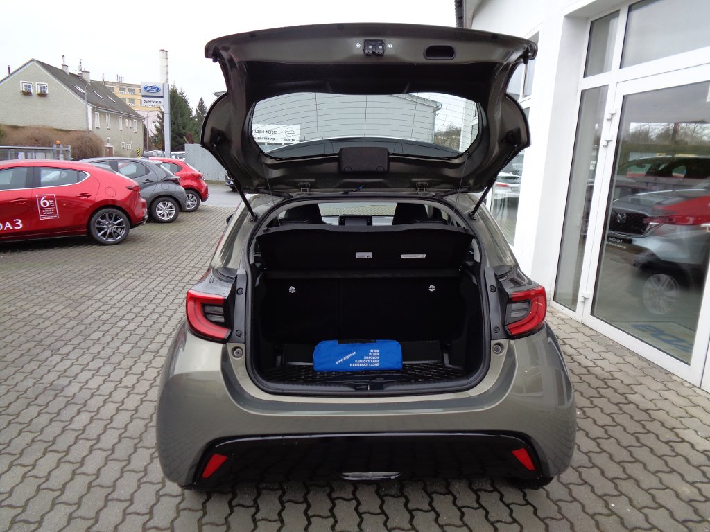 Mazda 2 Hybrid