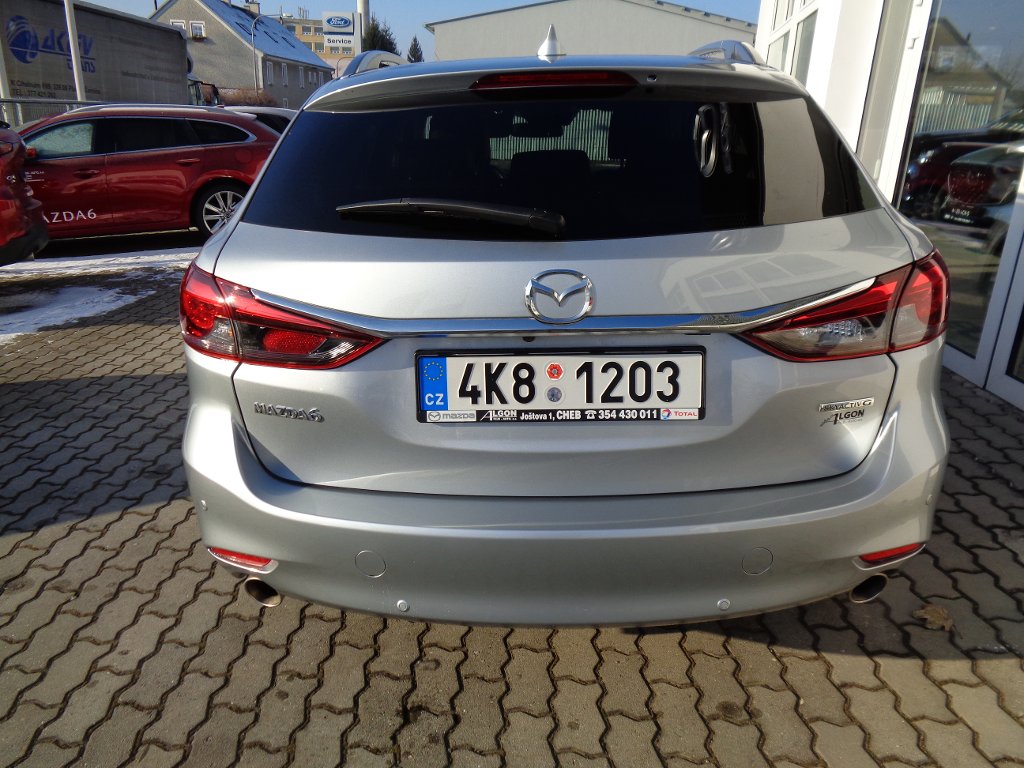 Mazda 6