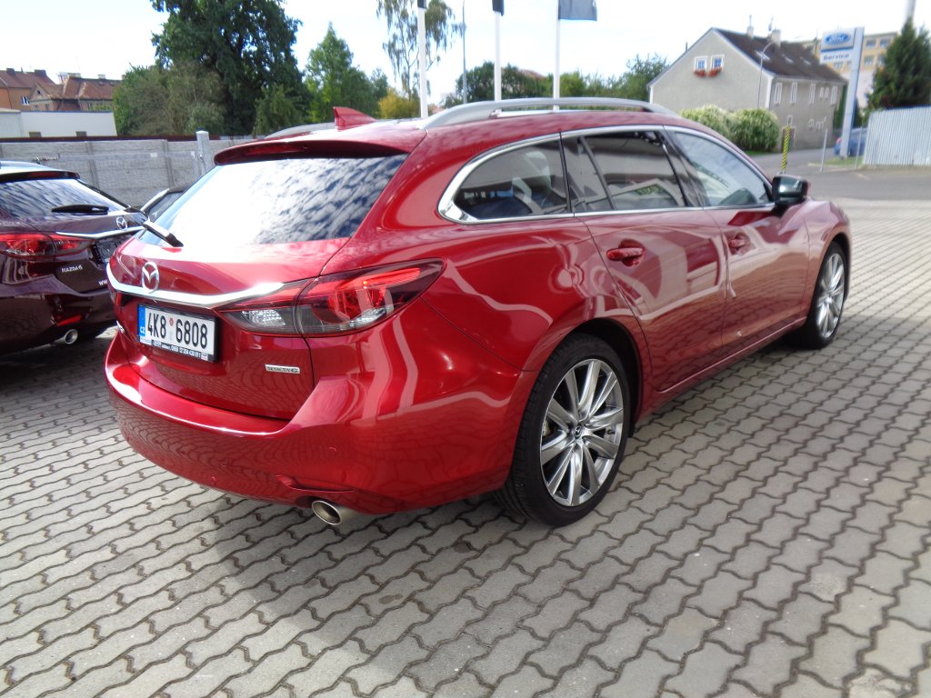 Mazda 6