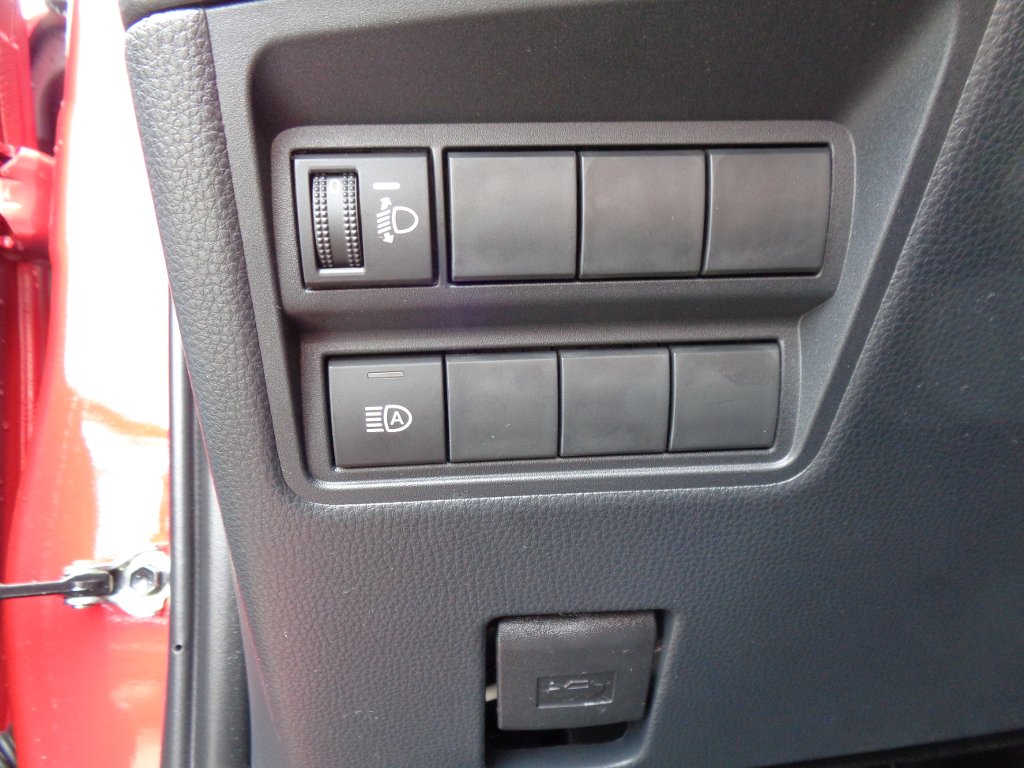 Mazda 2 Hybrid