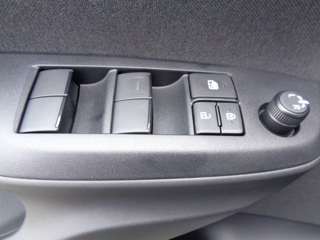 Mazda 2 Hybrid