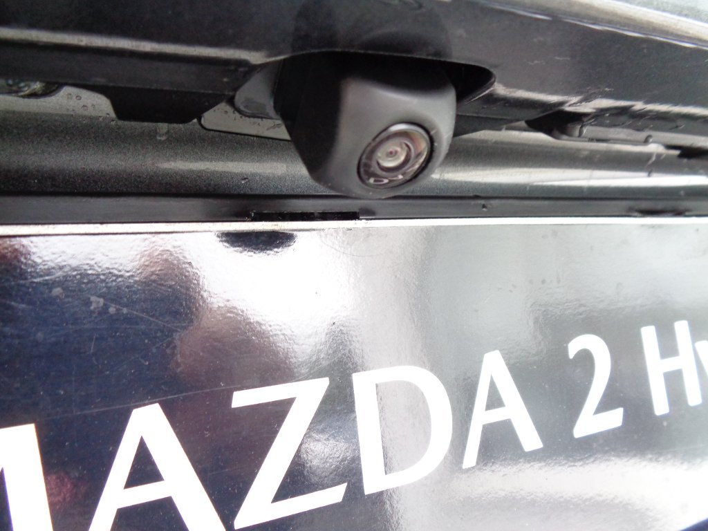 Mazda 2 Hybrid