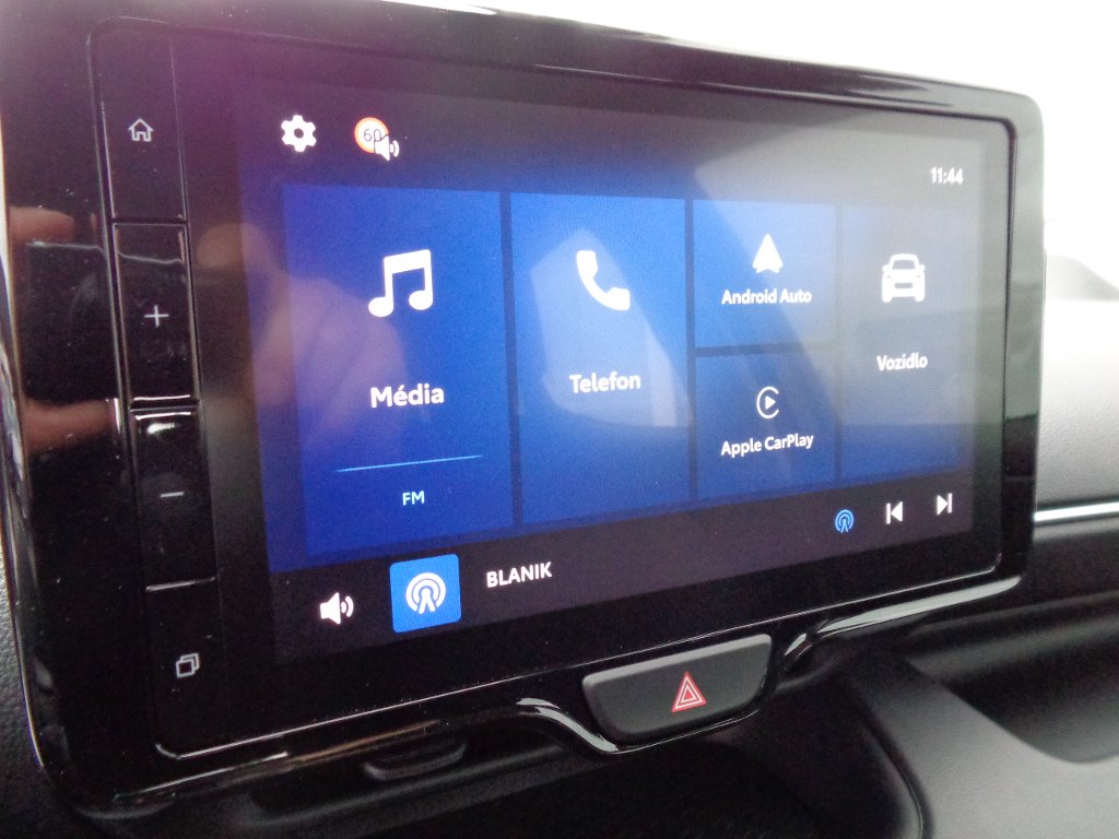 Mazda 2 Hybrid