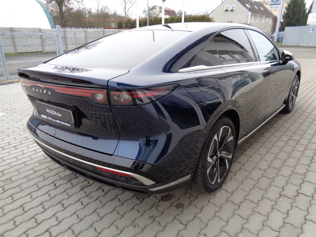 Mazda 6e