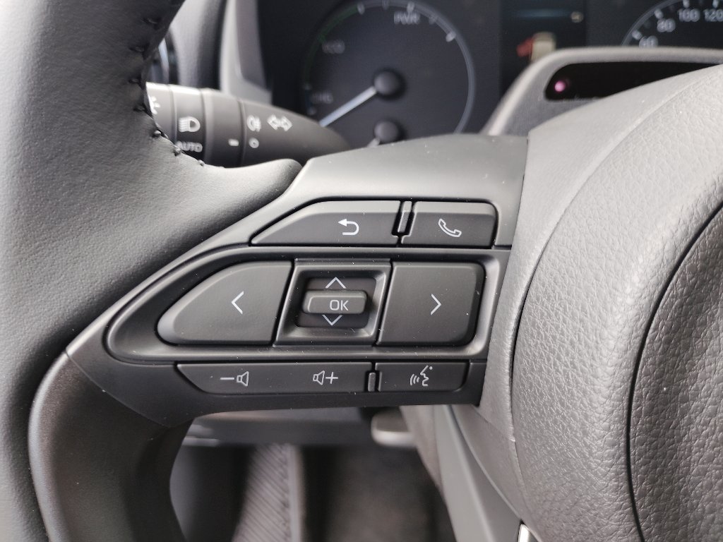 Mazda 2 Hybrid