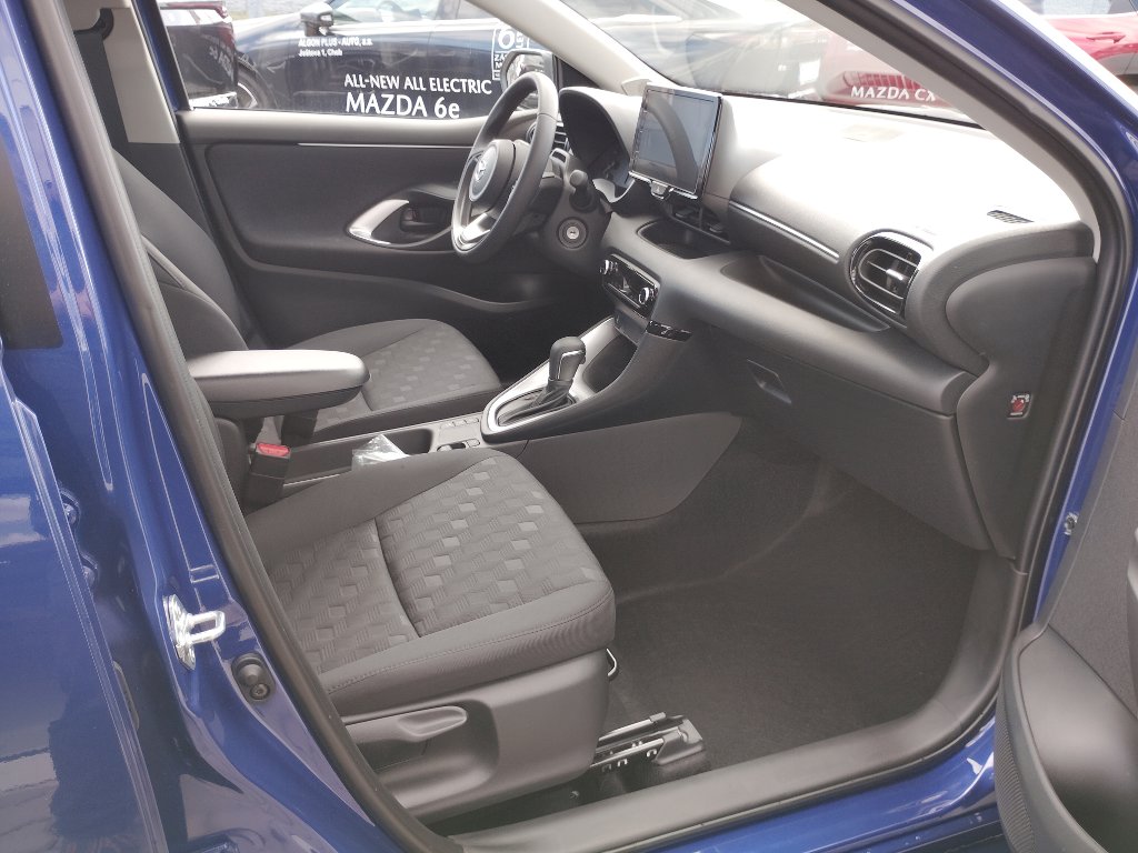 Mazda 2 Hybrid
