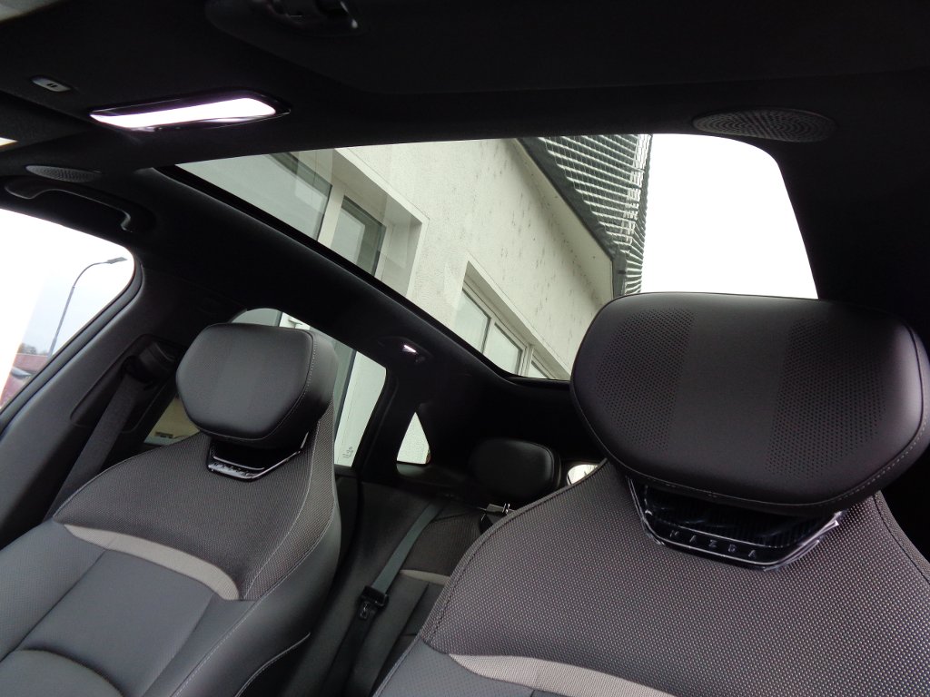 Mazda CX-6e