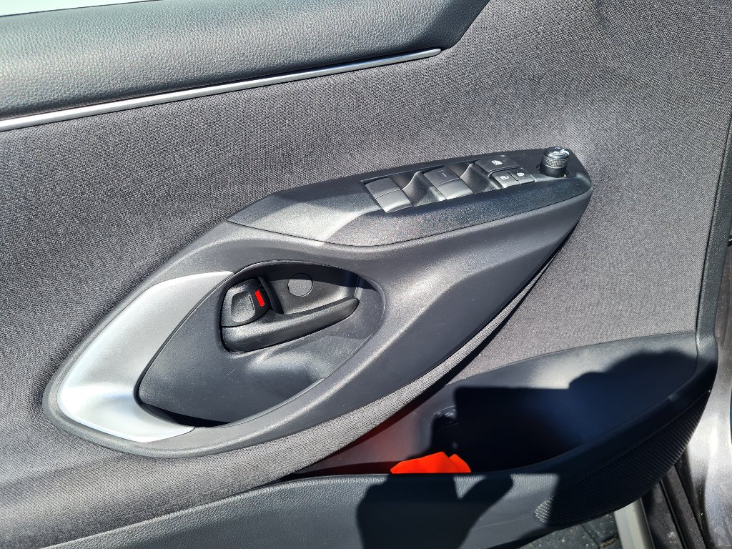Mazda 2 Hybrid